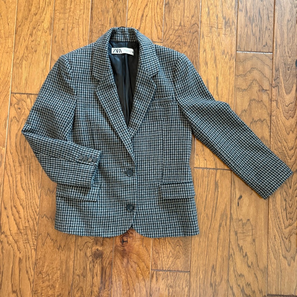 Zara Black and Gray Checkered Blazer